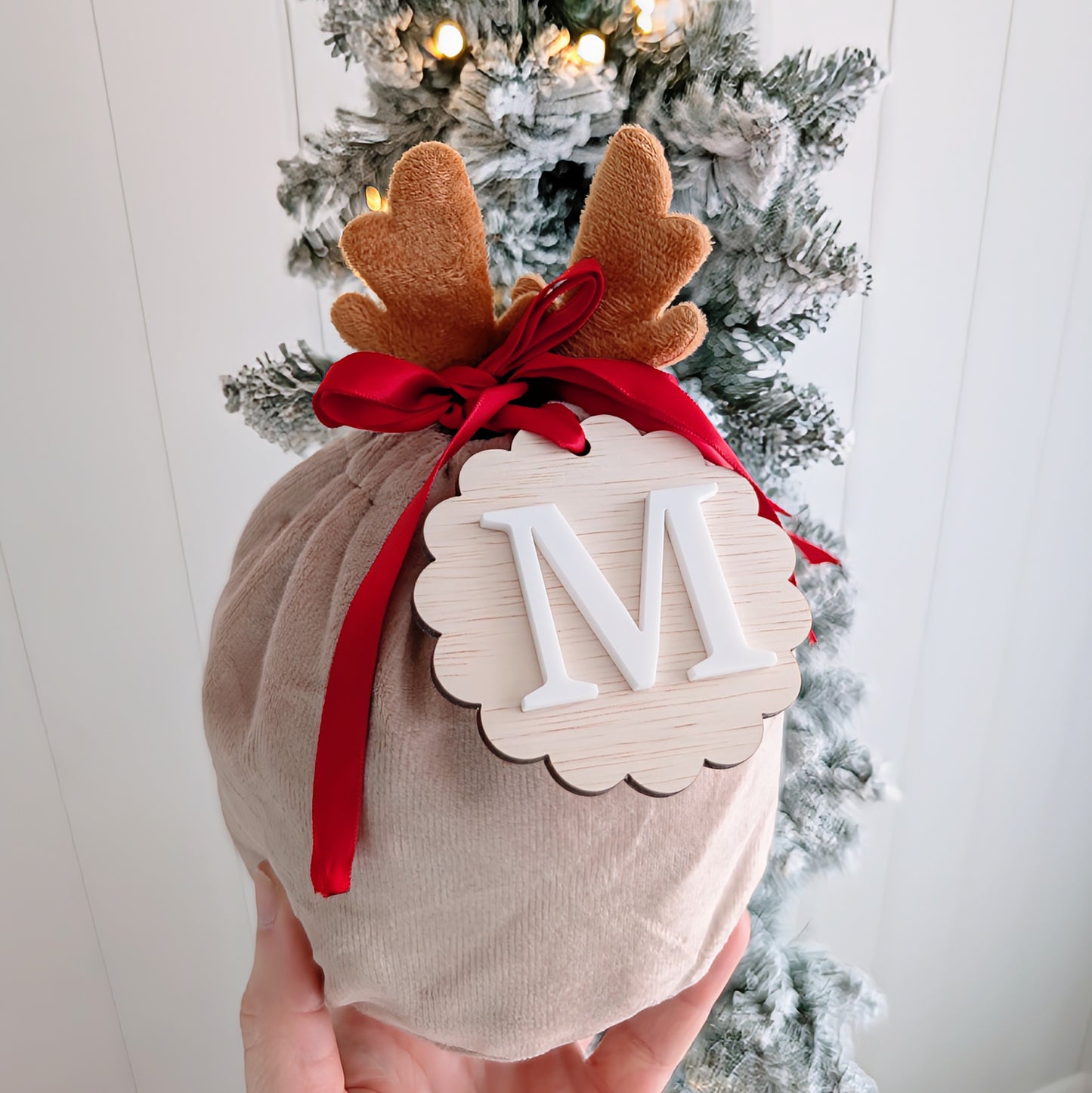 Scallop Initial Ornament