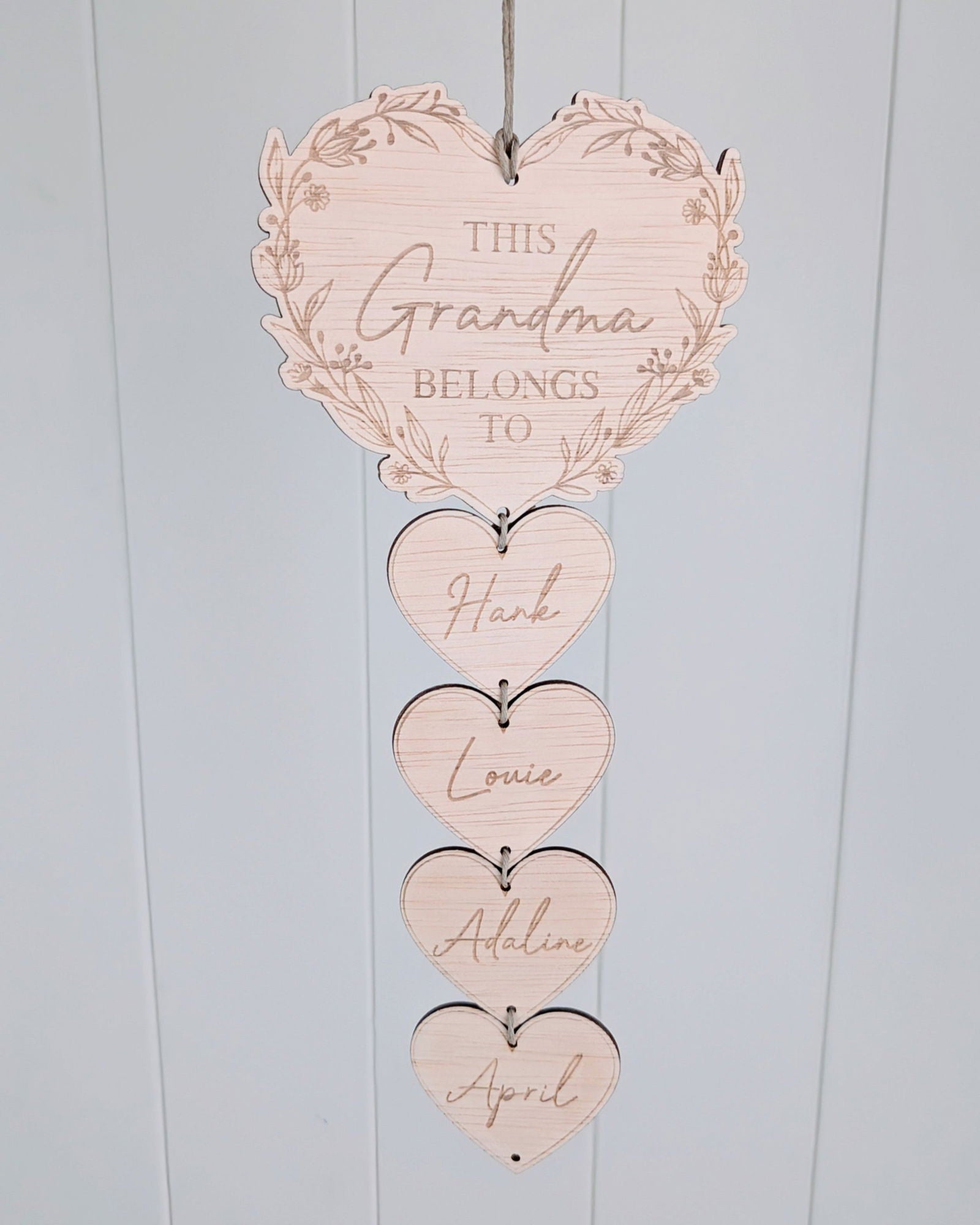 Grandchildren Hanging Heart Plaque - Lou James Creations 
