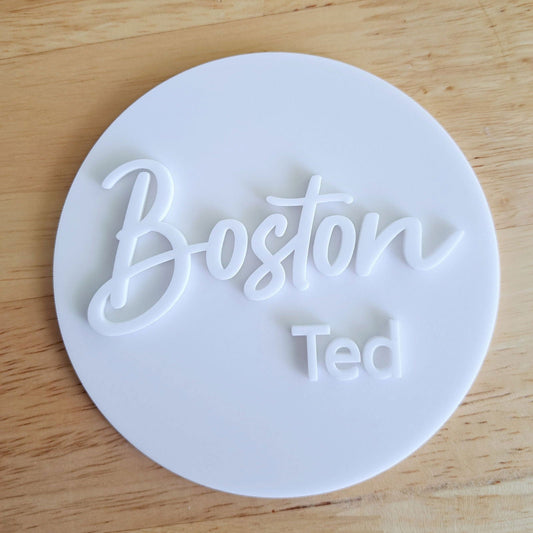Name Announcement Circle Plaque - Lou James Creations 