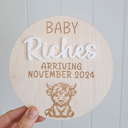 Pregnancy Announcement Plaque - Highland Cow - Lou James Creations 