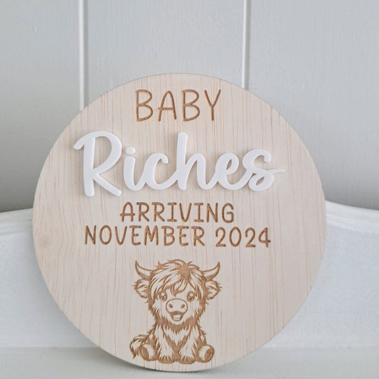 Pregnancy Announcement Plaque - Highland Cow - Lou James Creations 