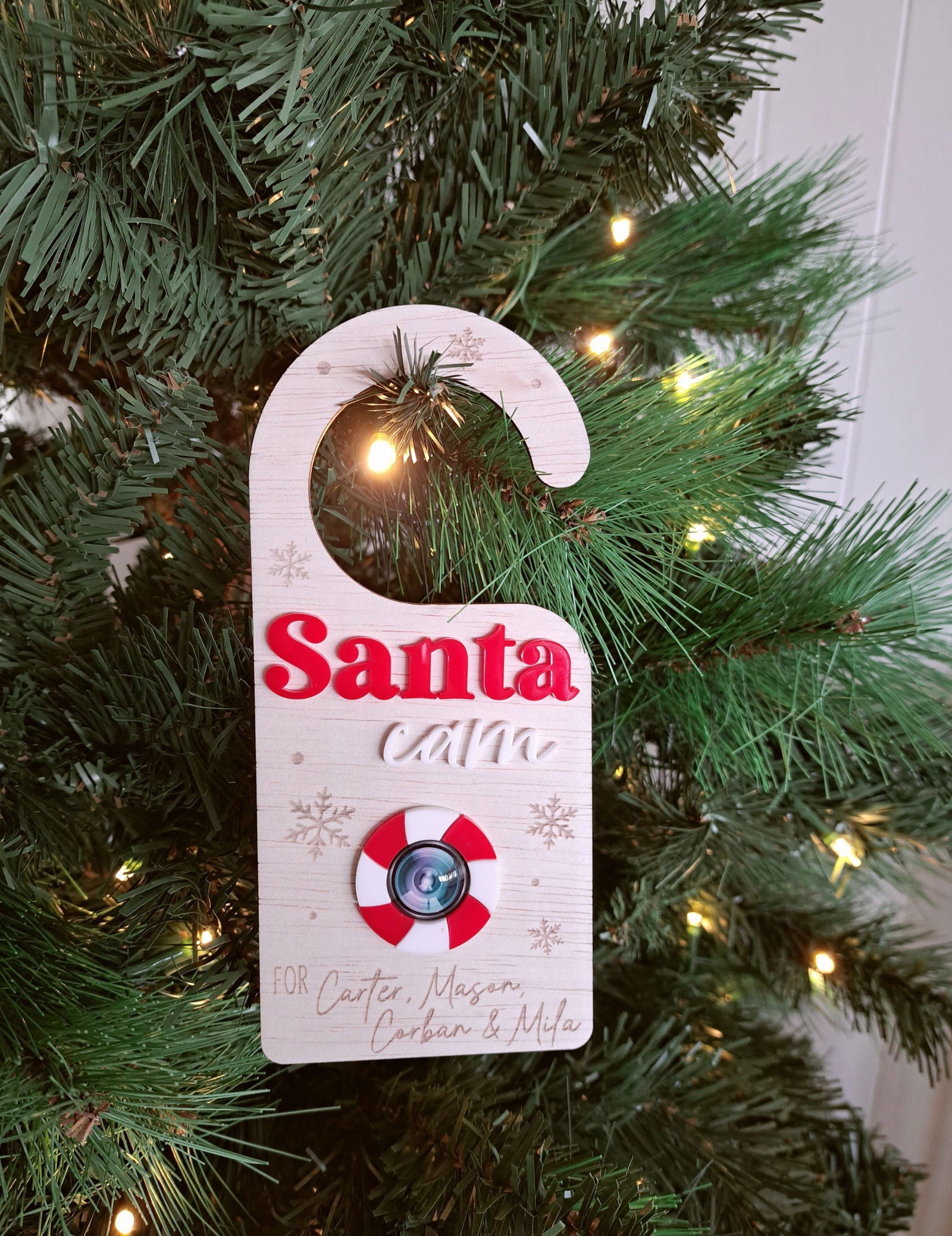 Santa Cam Door Hanger - Lou James Creations 