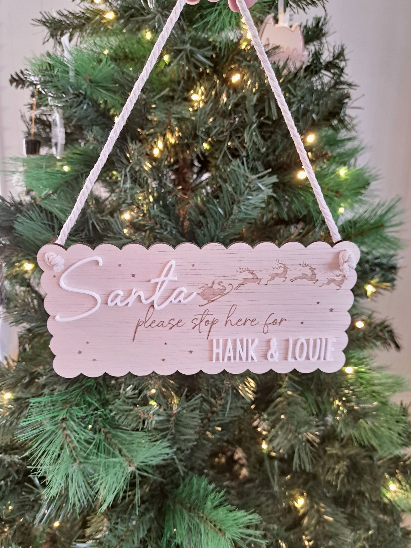 Santa Stop Here Christmas Sign - Personalised - Lou James Creations